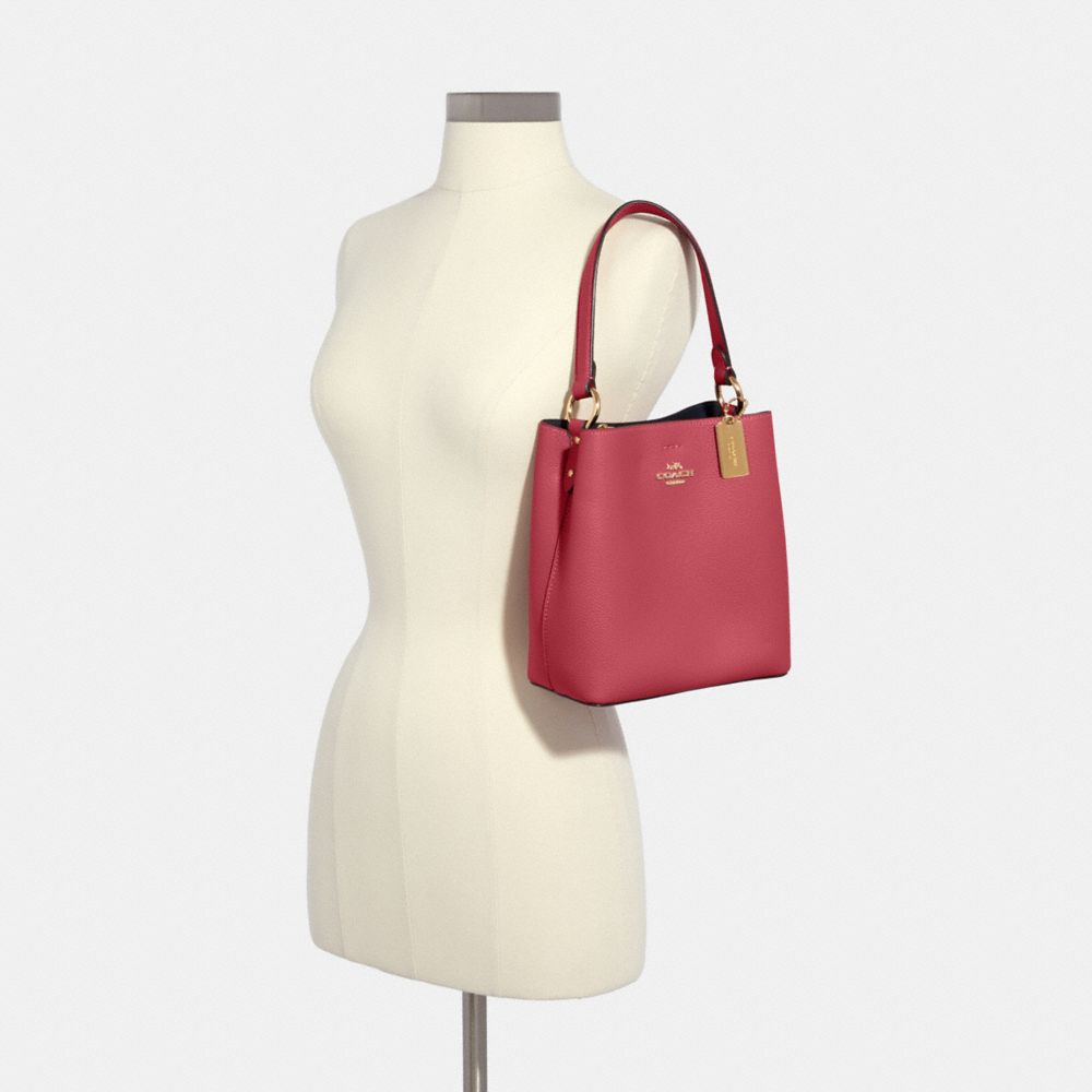 Coach bucket bag red new arrivals