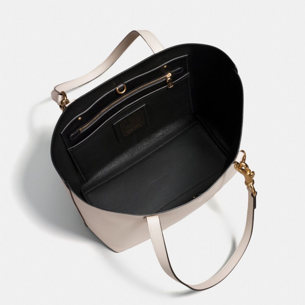 Tote In Glovetanned Leather With Archive Print