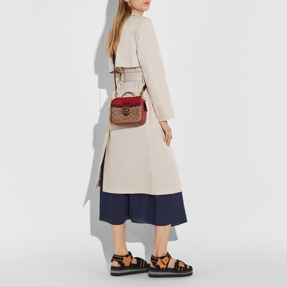 Riley Lunchbox Bag In Colorblock Signature Canvas