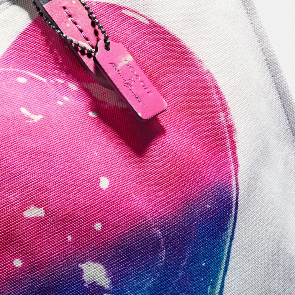 Coach X Richard Bernstein Tote 42 With Jello Heart