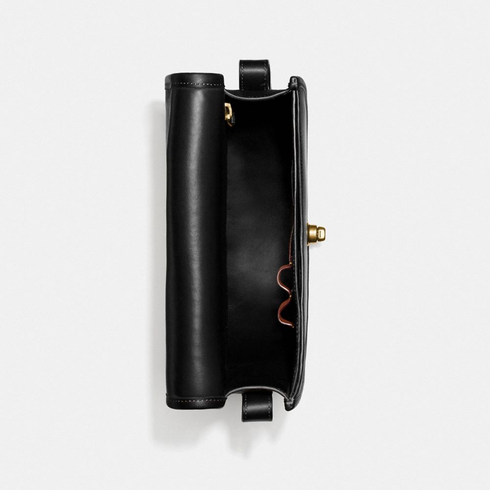 Ottone/Nero,Vista interna, vista dall'alto