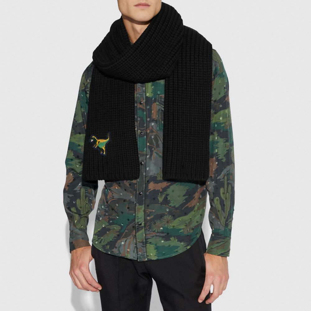 Negro,Vista en ángulo