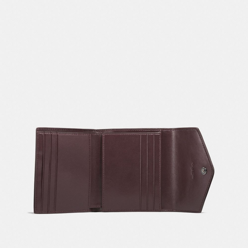 Small Wallet With Prairie Rivets