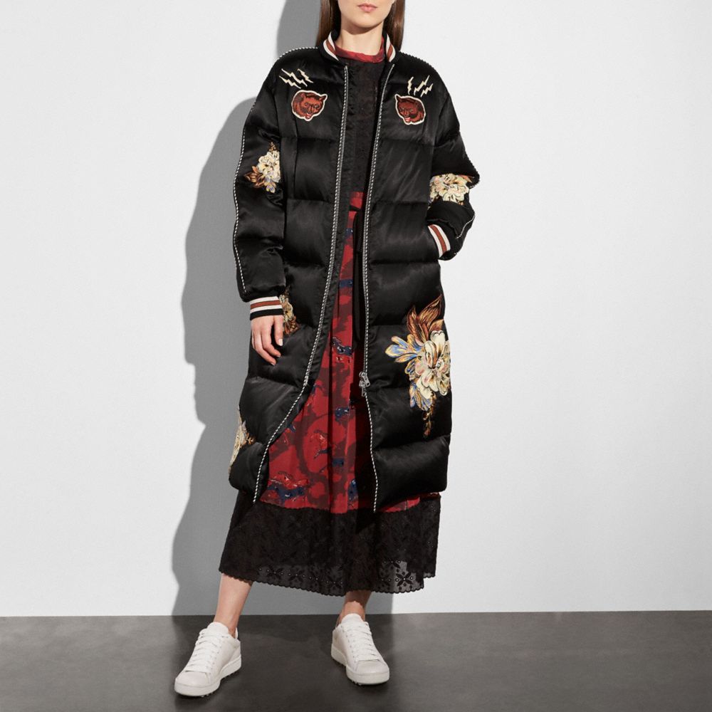Oversized Eagle Souvenir Puffer Coat