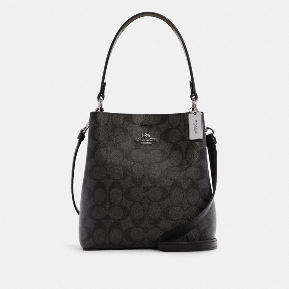 Coach town bucket bag in signature leather sale