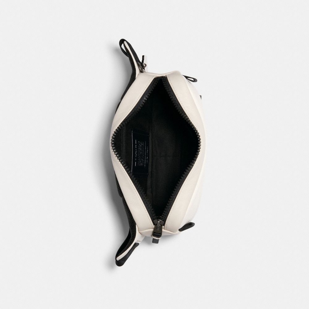 ホワイト☆COACH☆EDGE BELT BAG IN SIGNATURE CANVAS COACH® Outlet | Edge Belt Bag In Reflective Signature Canvas