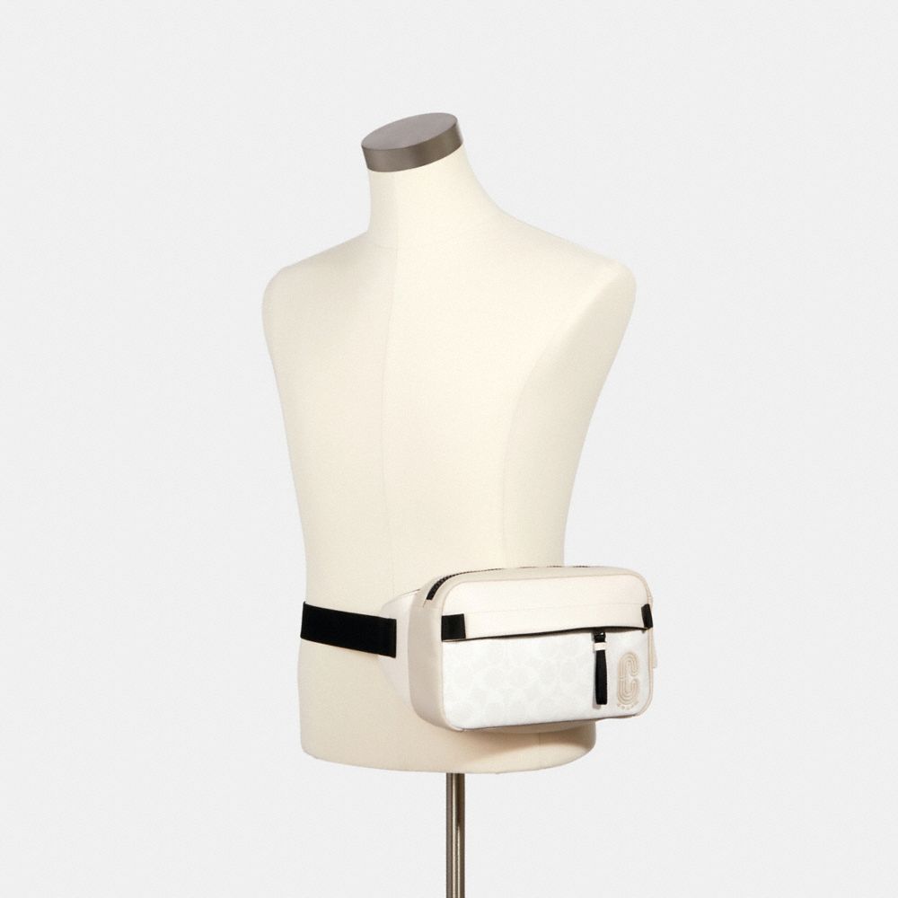 ホワイト☆COACH☆EDGE BELT BAG IN SIGNATURE CANVAS COACH® Outlet | Edge Belt Bag In Signature Canvas