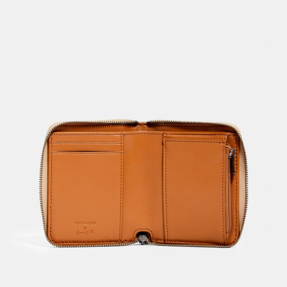 Petit portefeuille à zip-contour en toile Signature avec Rexy par Guang Yu