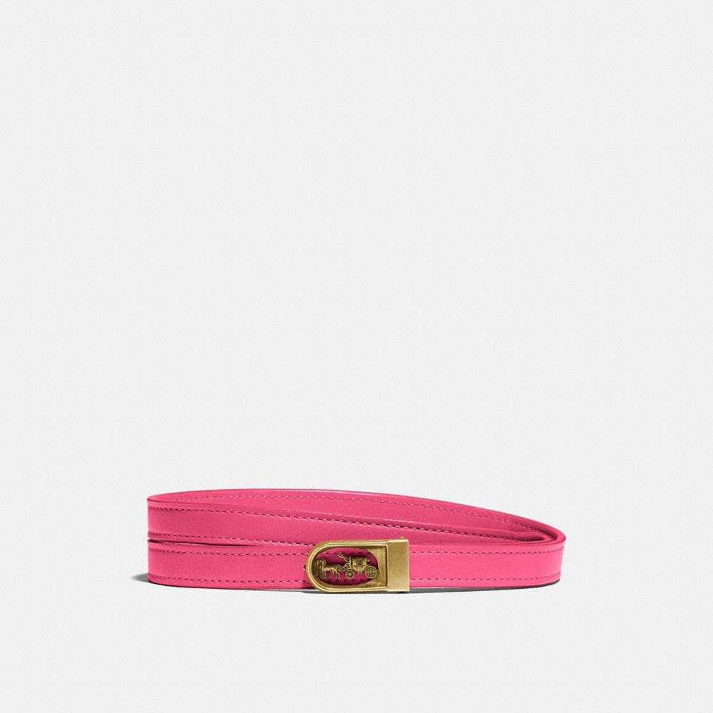 COACH®,HORSE AND CARRIAGE BUCKLE BELT, 15MM,Smooth Leather,Brass/FUCHSIA,Front View