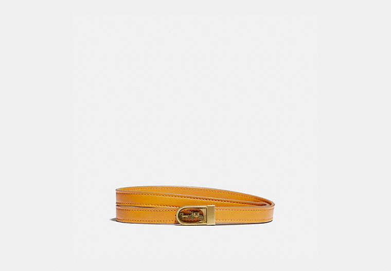 COACH®,HORSE AND CARRIAGE BUCKLE BELT, 15MM,Smooth Leather,Brass/Buttercup,Front View