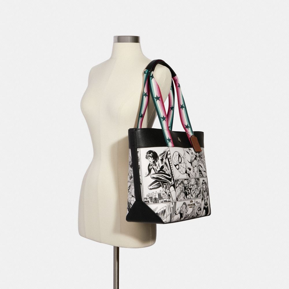 Coach │ Marvel Jes Tote With Comic Book Print
