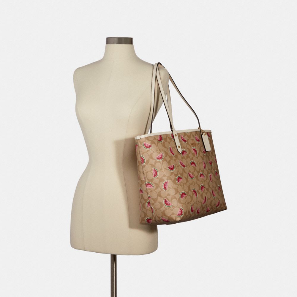 COACH REVERSIBLE CITY TOTE IN TEA ROSE FLORAL PRINT COATED CANVAS –  Pit-a-Pats.com