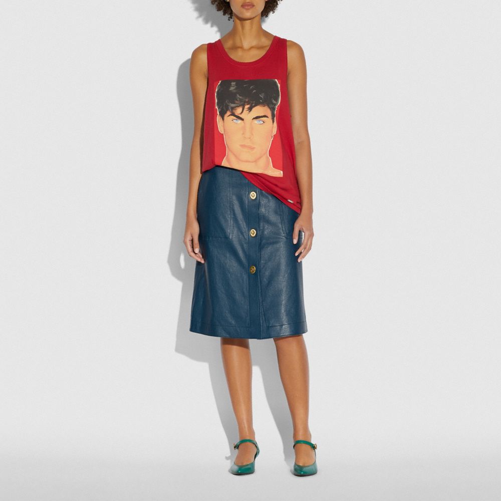 Jupe en cuir avec verrous tournants