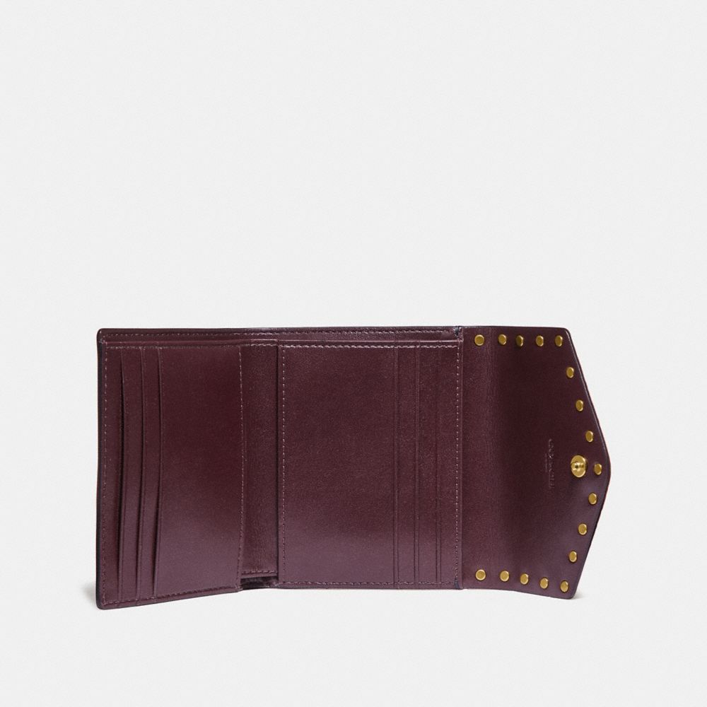 【COACH】二つ折り財布 Snap Wallet With Rivets COACH® Outlet | Small Wallet With Rivets