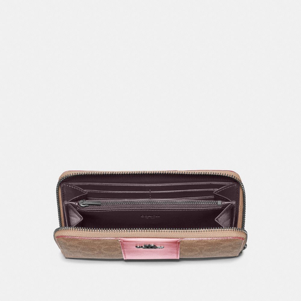 COACH®,ACCORDION ZIP WALLET IN COLORBLOCK SIGNATURE CANVAS,Mini,Pewter/Tan True Pink,Inside View,Top View