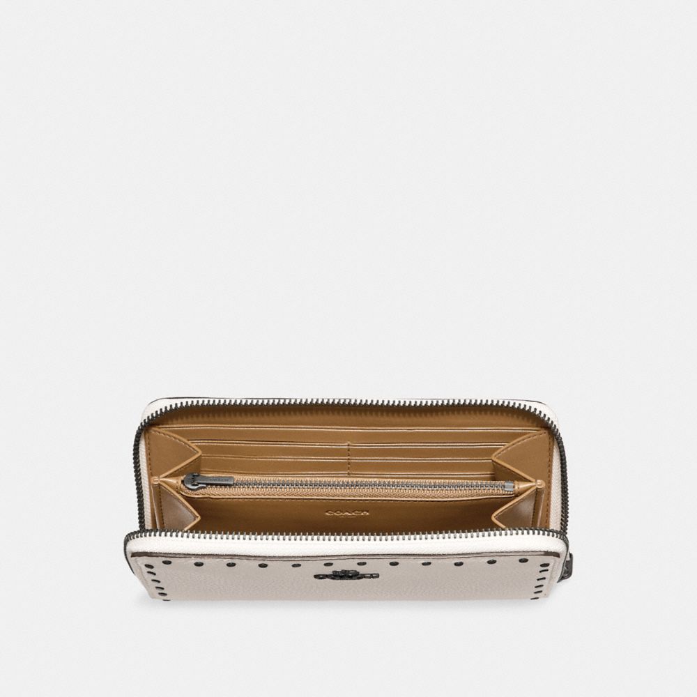 Coach rivet wallet new arrivals