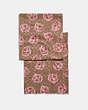 Écharpe rectangulaire avec motif roses exclusif