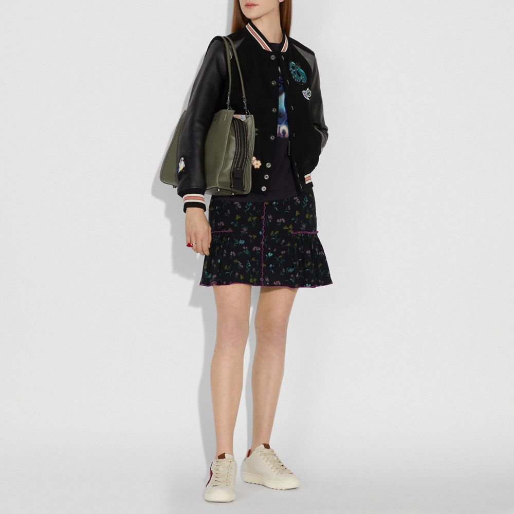 Rogue Bag With Bell Flower Print Interior