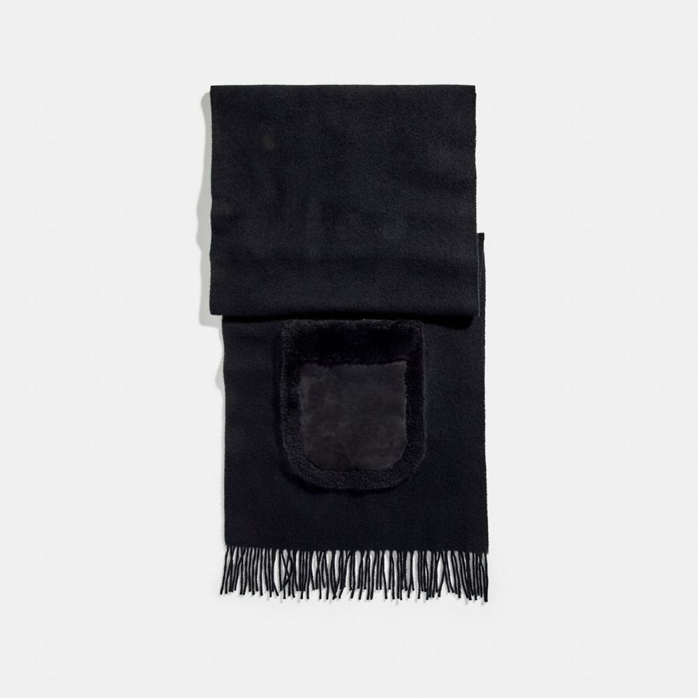 Oversized Muffler With Shearling Pockets