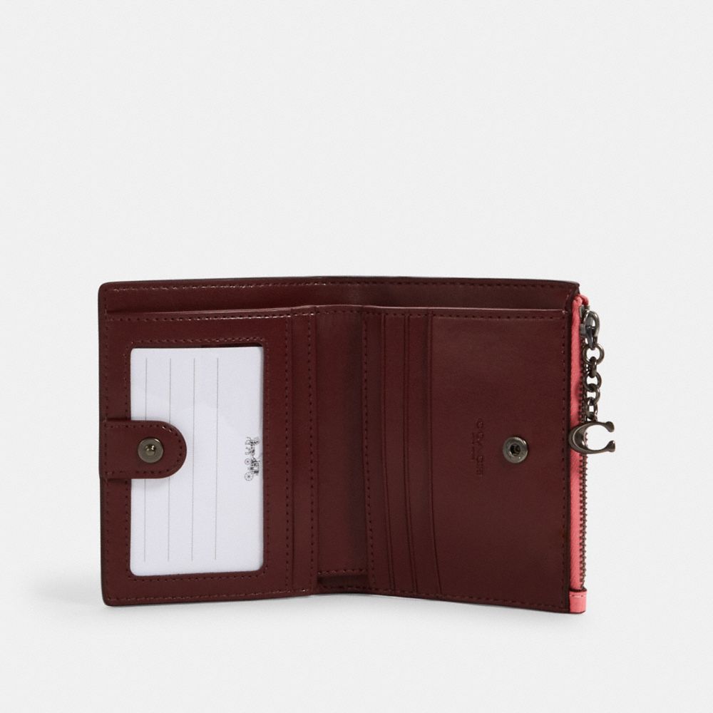 Snap Card Case In Signature Leather