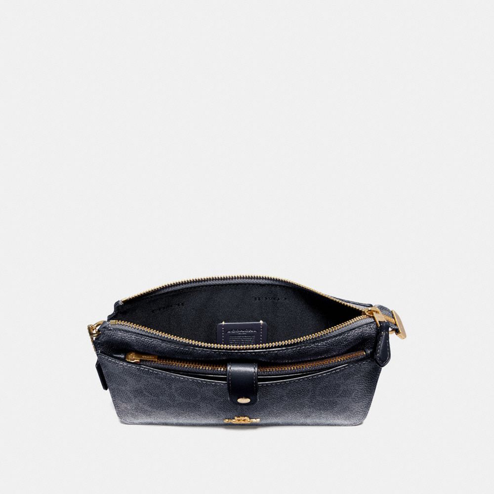 COACH®,NOA POP-UP MESSENGER EN TOILE COLORBLOCK SIGNATURE,PVC,Charbon/Bleu nuit/Doré clair,Inside View,Top View