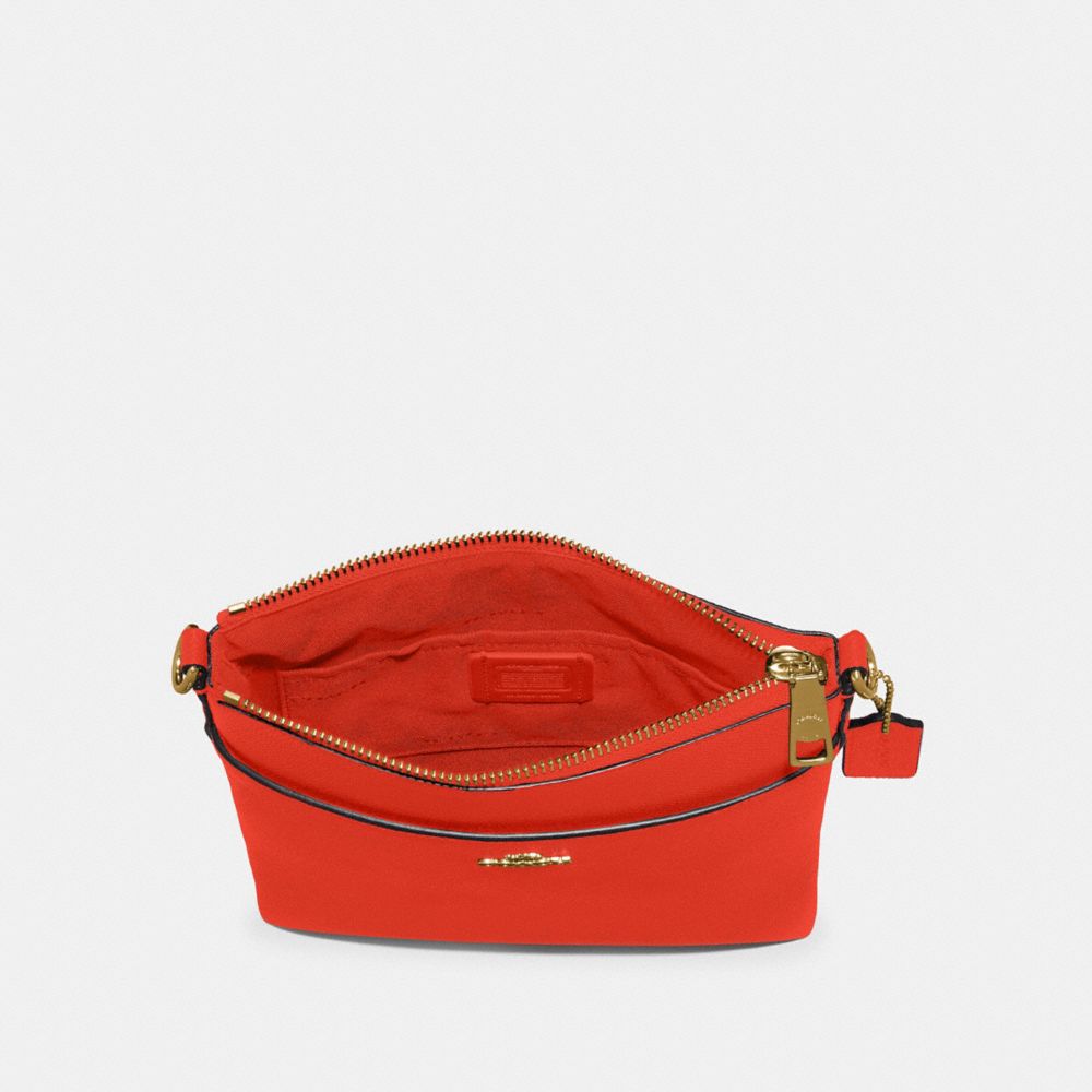 Kitt Messenger Crossbody
