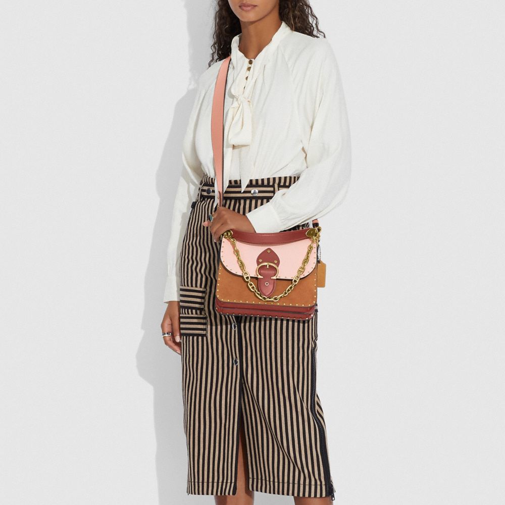 Beat Shoulder Bag In Colorblock With Rivets