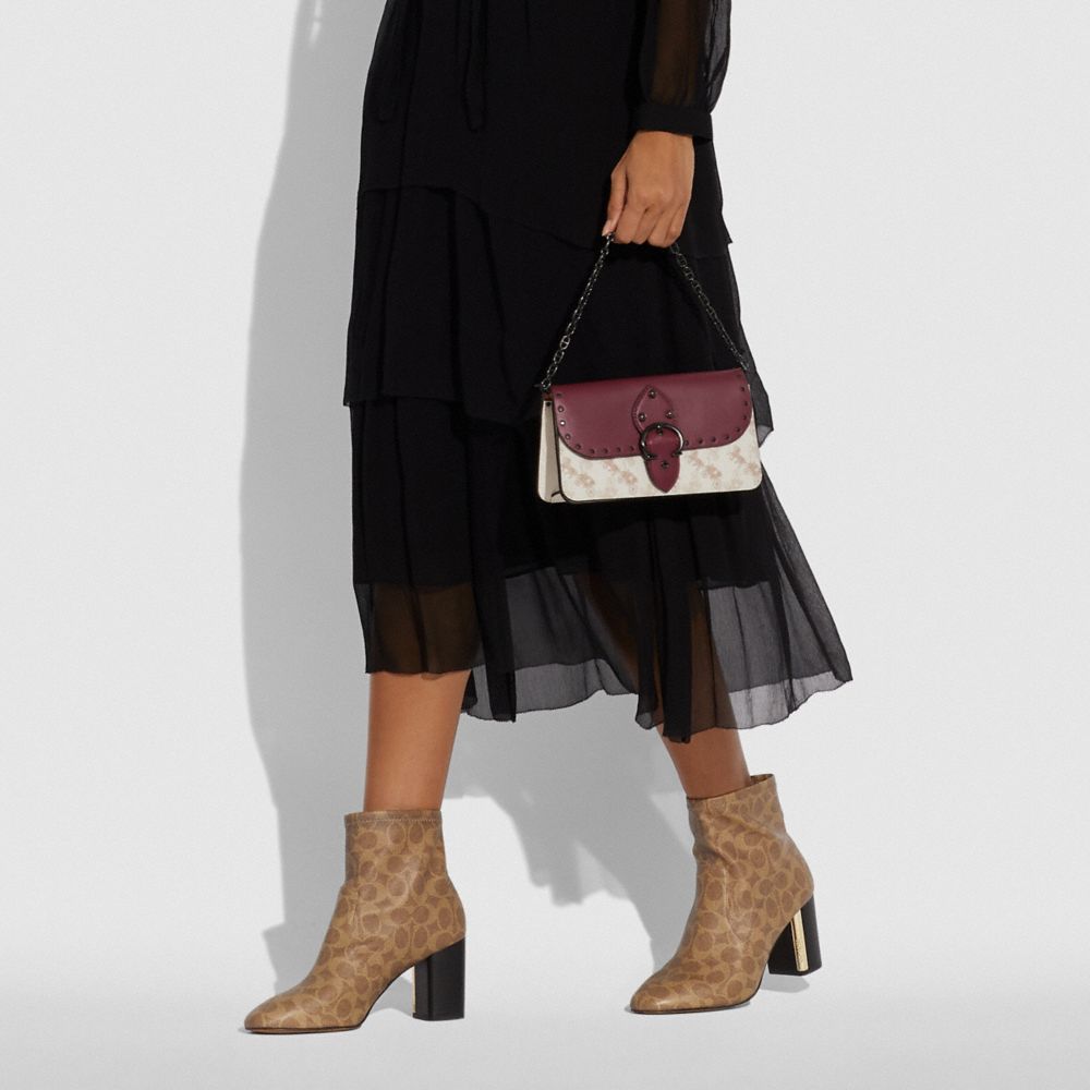 Beat Crossbody Clutch With Horse And Carriage Print