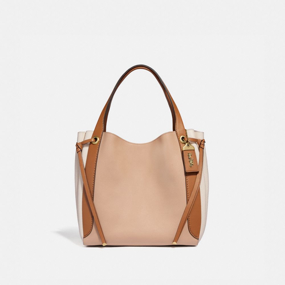 COACH®,HARMONY HOBO EN COLORBLOCK,Cuir,Laiton/Hêtre,Front View