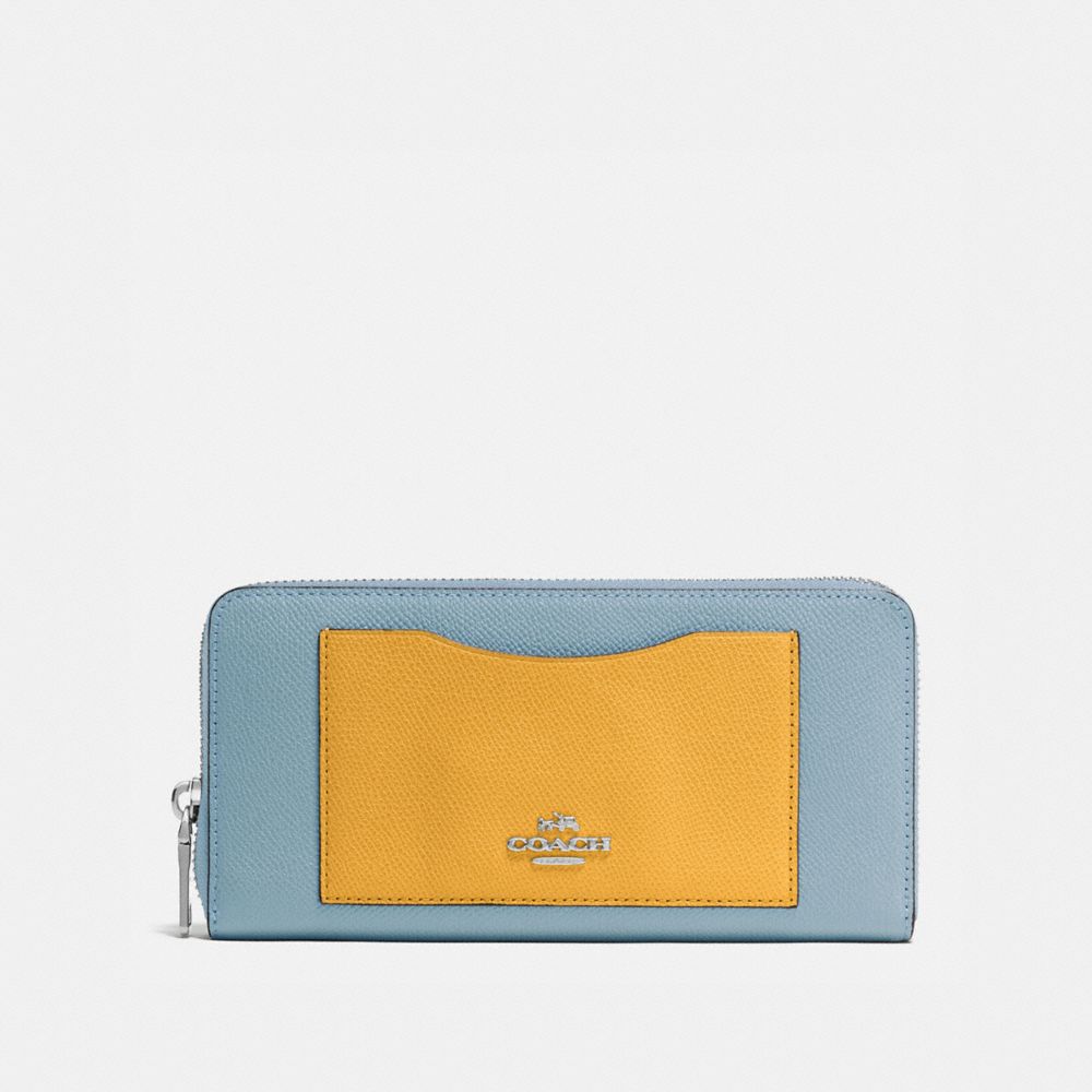 Coach accordion zip outlet wallet