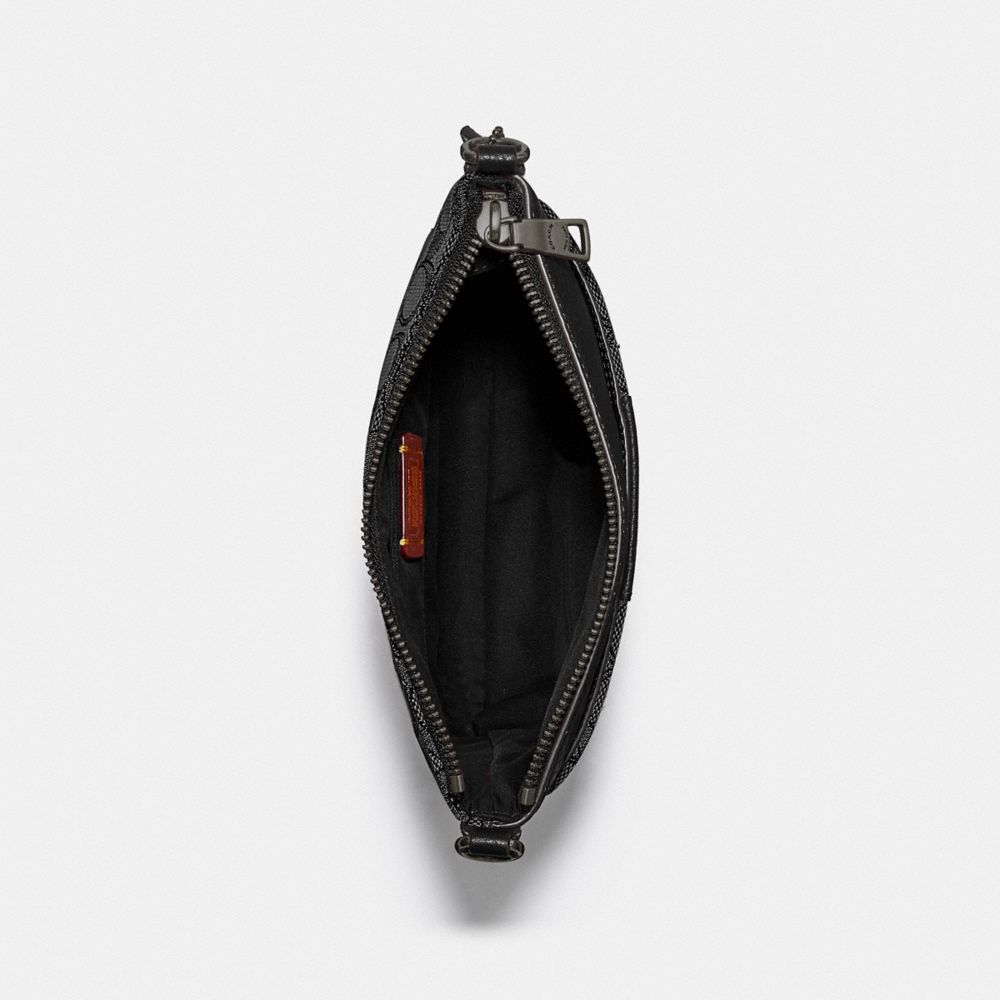 COACH®,SAC À BANDOULIÈRE KITT MESSAGER EN JACQUARD SIGNATURE,Jacquard,Cuivre noir/Fumée/Charbon,Inside View,Top View