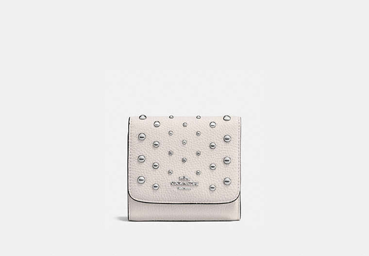COACH®,SMALL WALLET IN POLISHED PEBBLE LEATHER WITH OMBRE RIVETS,Leather,Silver/Chalk,Front View