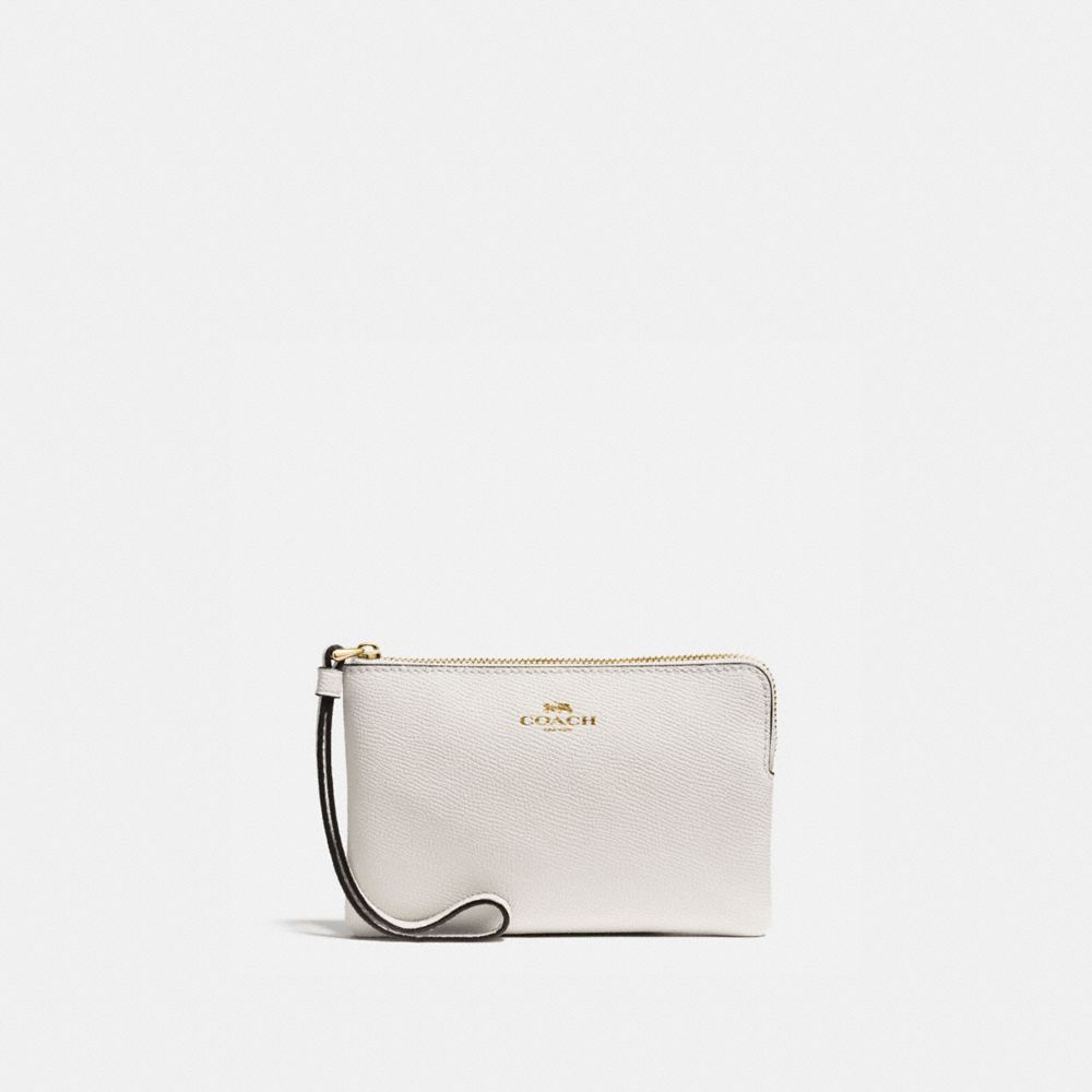 COACH®,WRISTLET À ZIP EN COIN,Cuir PSL fendu,Or/Craie,Front View