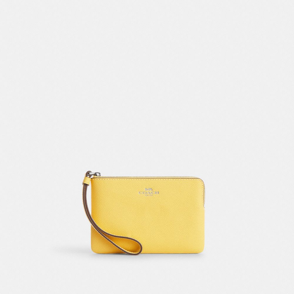 Corner Zip Wristlet