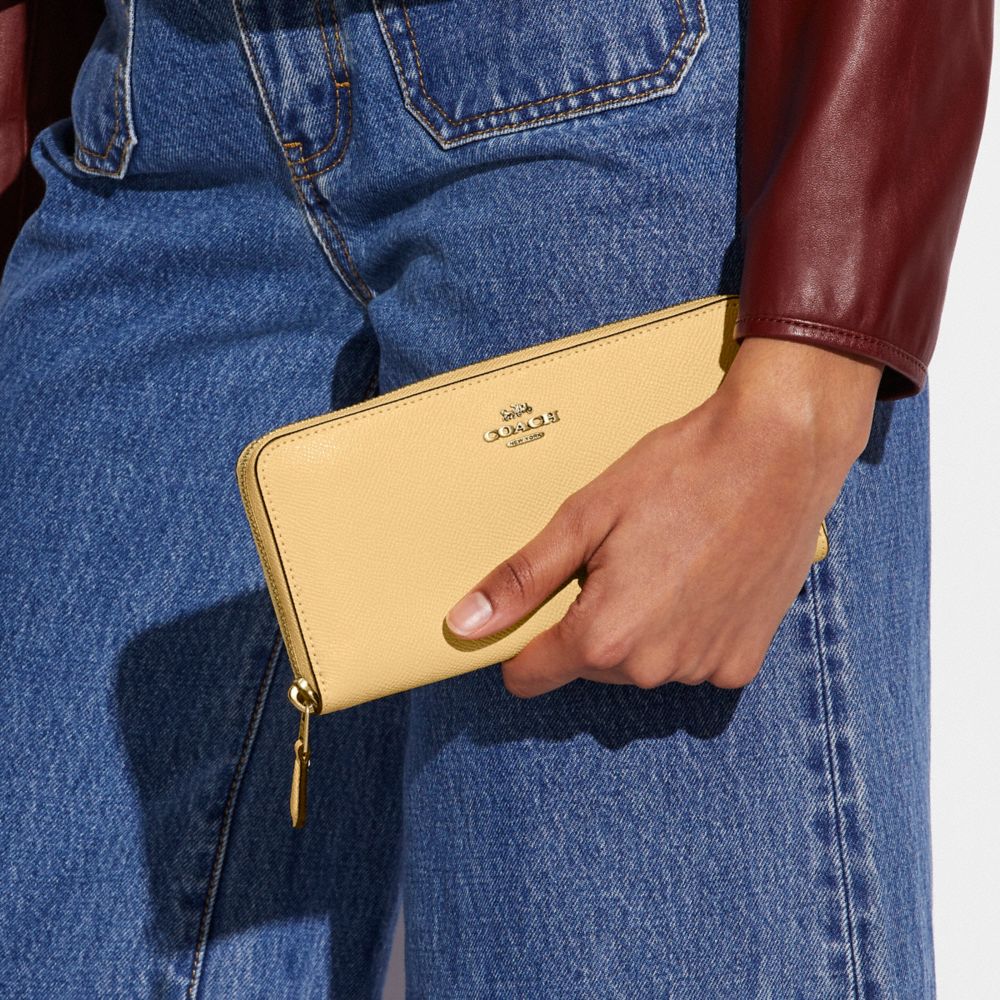 COACH®,Accordion Zip Wallet,,Detail View