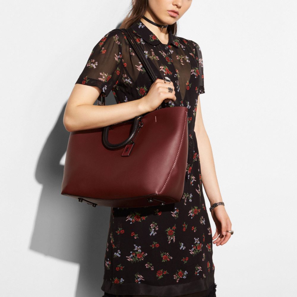 COACH®,Rogue Tote,,Detail View