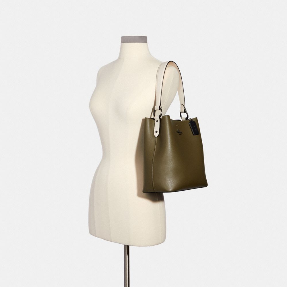 COACH® Outlet | COACH® Outlet | Town Bucket Bag In Colorblock