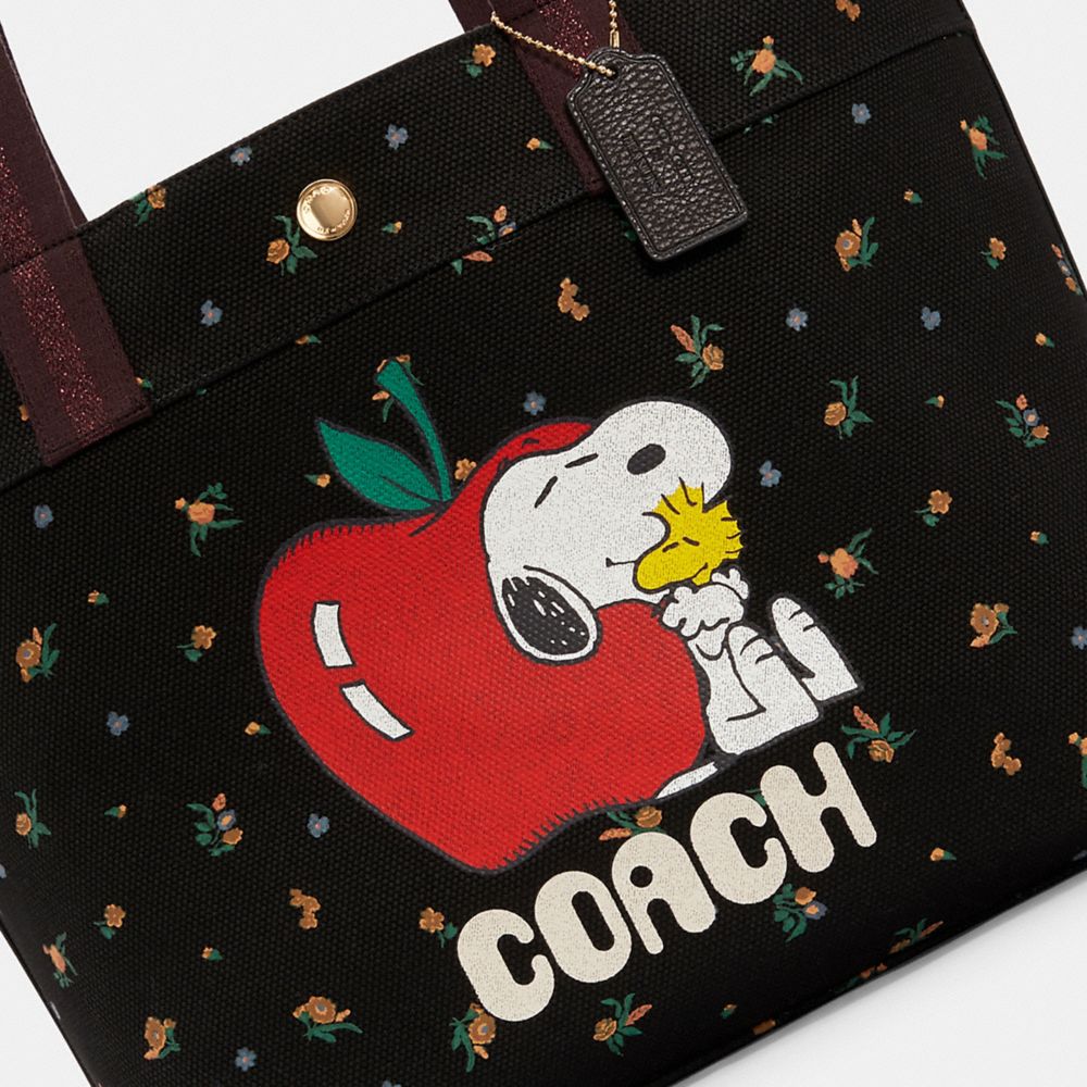 Coach best sale peanuts tote