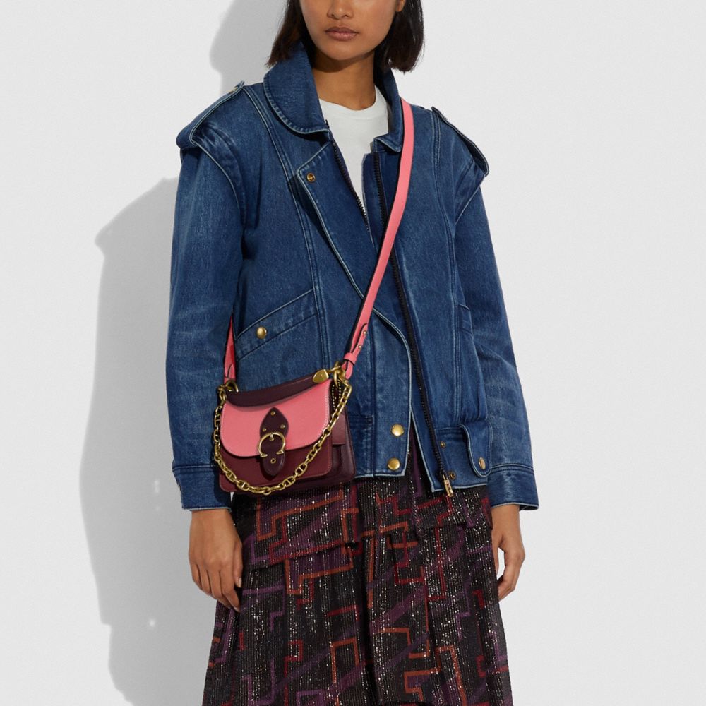 Beat Shoulder Bag 18 In Colorblock