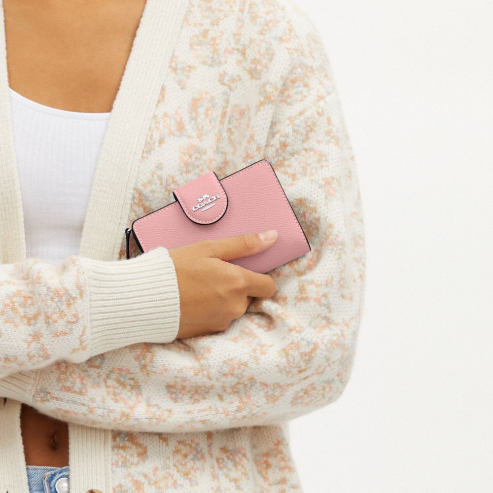 COACH®,ミディアム コーナー ジップ ウォレット,ミニ財布(二つ折り&三つ折り),ｼﾙﾊﾞｰ/ﾗｲﾄ ﾌﾞﾗｯｼｭ