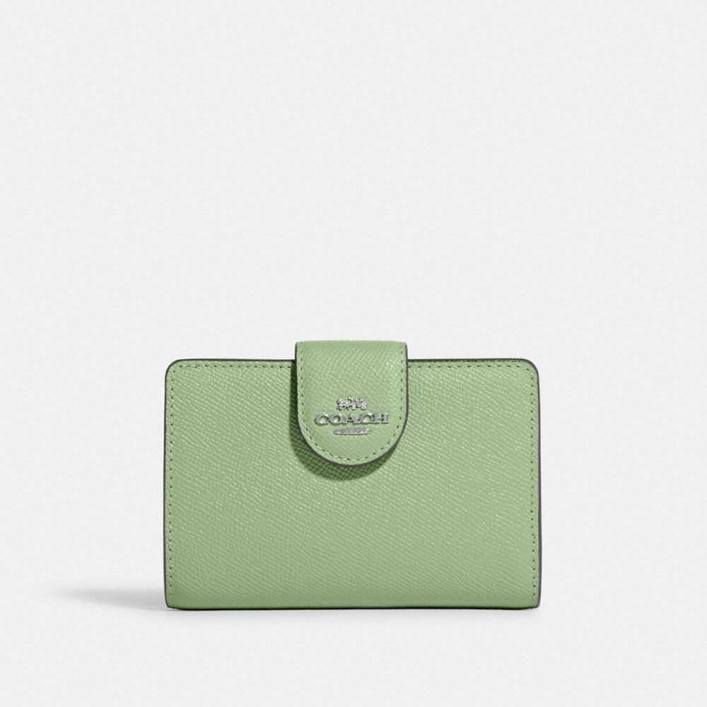 COACH Outlet Medium Corner Zip Wallet