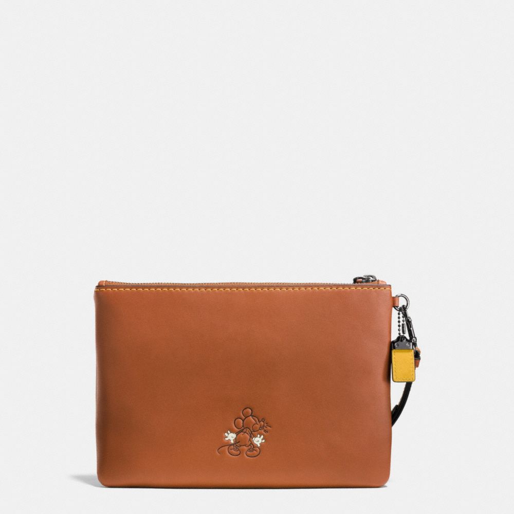 COACH®,MICKEY TURNLOCK WRISTLET IN GLOVETANNED LEATHER,Leather,Gunmetal/1941 Saddle,Angle View