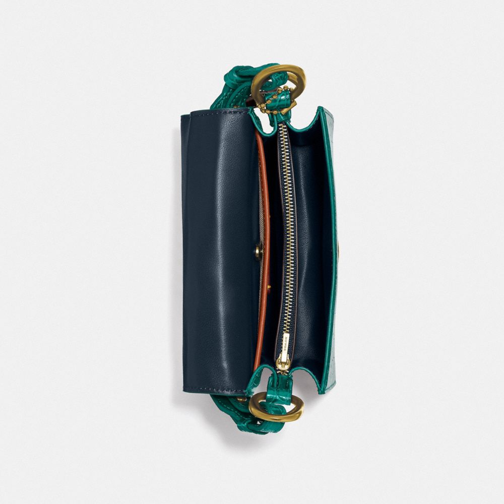 Beat Shoulder Bag 18 In Alligator