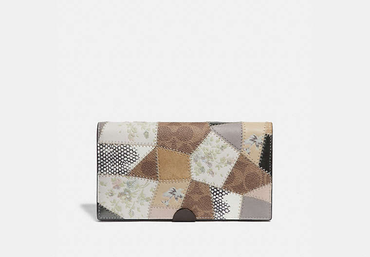 COACH®,DREAMER WALLET WITH SIGNATURE PATCHWORK,Leather,Pewter/Tan Beechwood Multi,Front View