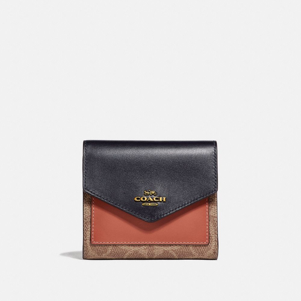 Coach small best sale wallet purse