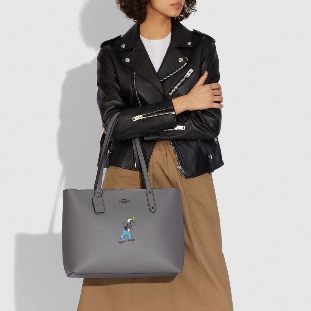 Disney X Coach Central Tote With Zip With Goofy Motif