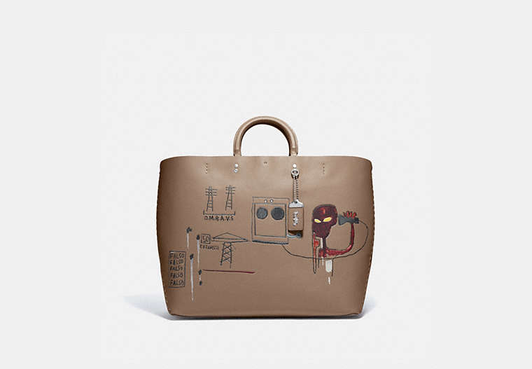 COACH®,COACH X JEAN-MICHEL BASQUIAT ROGUE TOTE 38,Smooth Leather,Large,0I/Elm,Front View image number 0