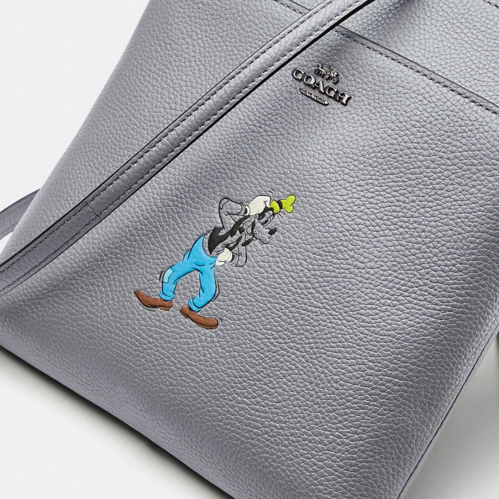 A New COACH Collection Featuring Donald Duck Is Coming to Disney