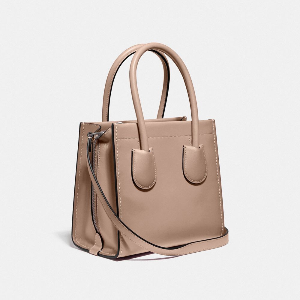 COACH®,Cashin Carry Tote 22,,Angle View