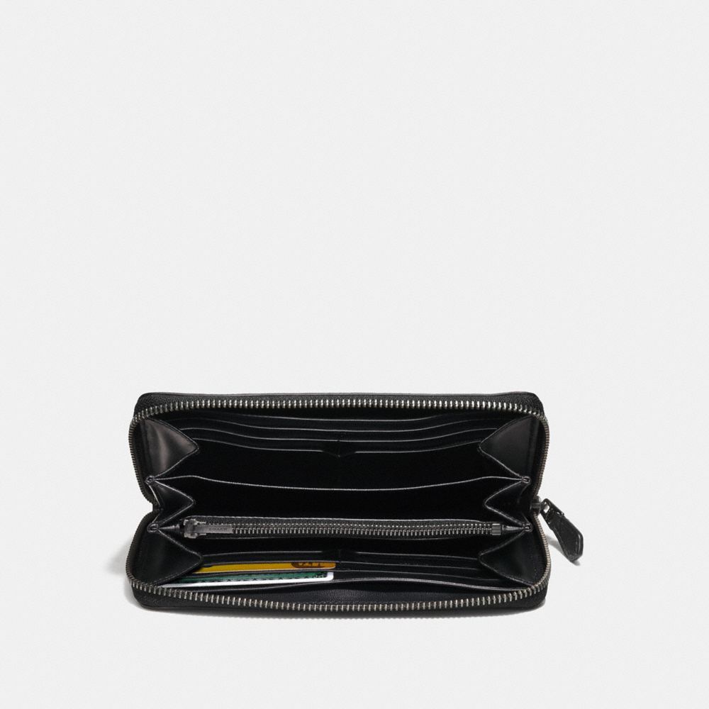 COACH®,ACCORDION WALLET IN SIGNATURE LEATHER,Leather,Black,Inside View,Top View